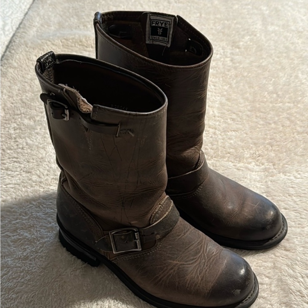 Frye engineer/veronica boots